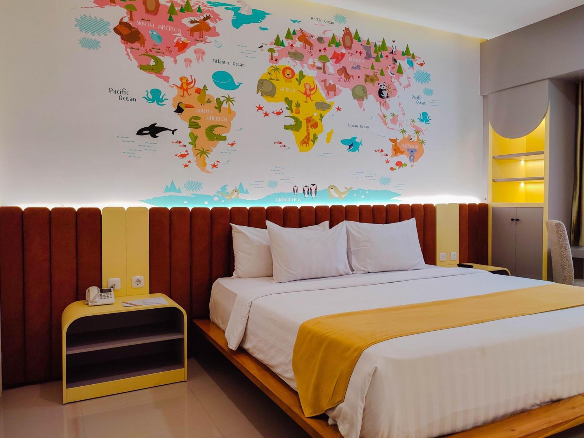 Luminor Hotel Banyuwangi By Wh Екстериор снимка
