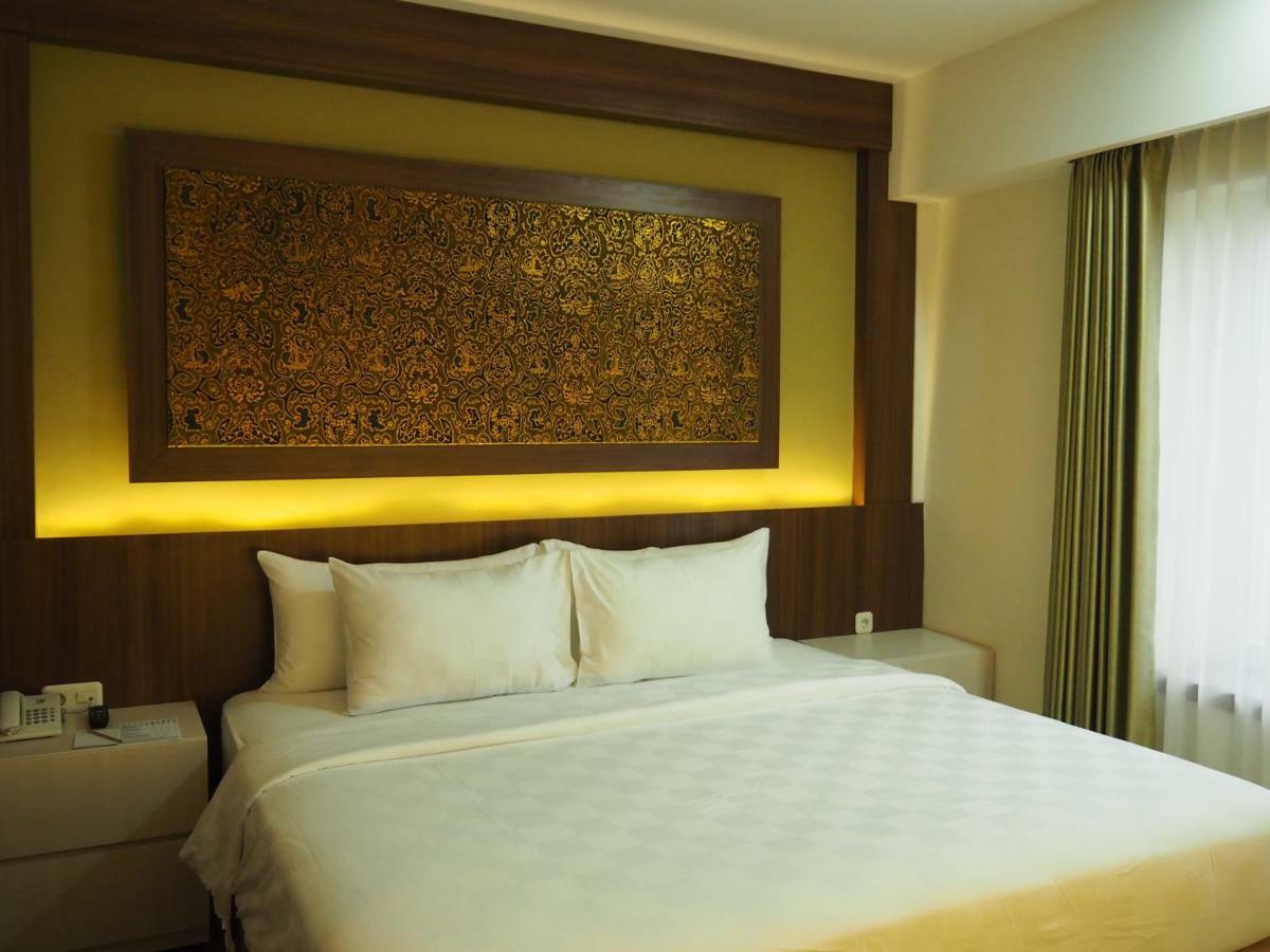 Luminor Hotel Banyuwangi By Wh Екстериор снимка