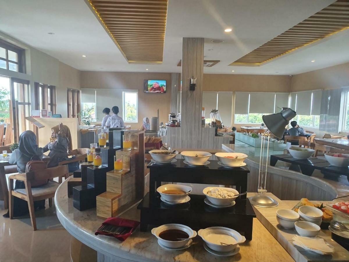 Luminor Hotel Banyuwangi By Wh Екстериор снимка
