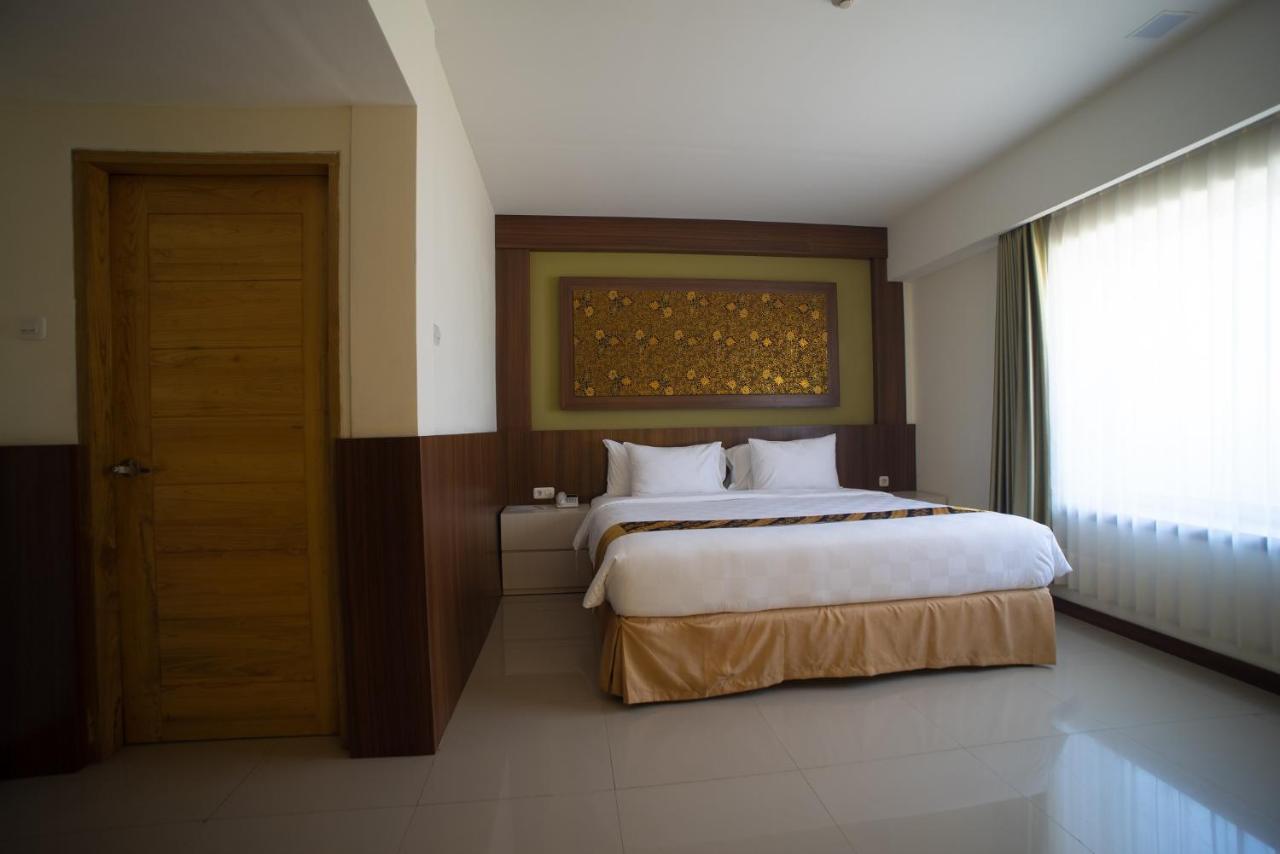 Luminor Hotel Banyuwangi By Wh Екстериор снимка
